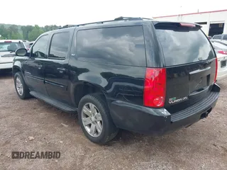 2008 GMC Yukon XL SLT 4SB z VIN 1GKFC16018J200300, wystawiony jako IAAI lot #42101312 z przebiegiem 291 282 mil mil oraz . Historia ofert i sprzedaży dostępna na DreamBid. Obrazek 3.
