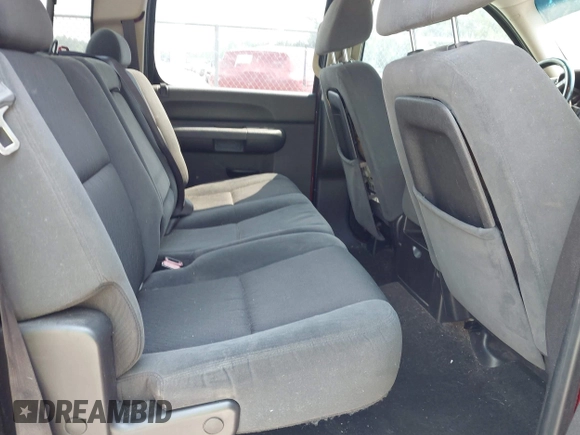 2009 Chevrolet Silverado 1500 LT with VIN 3GCEK23319G284183, listed as a IAAI auction lot 41993365 with 281,036 mi miles and . Bid and sale history available at DreamBid. Image 8.