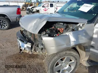 2004 Chevrolet Tahoe LT с VIN 1GNEK13Z24J160114, выставлен на аукционе IAAI как лот 41180477 с пробегом Не указан миль и . История ставок и продаж доступна на DreamBid. Изображение 6.