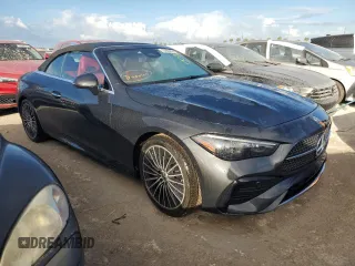 2024 Mercedes-Benz CLE 300 z VIN W1KMK4HBXRF025030, wystawiony jako Copart lot #73923934 z przebiegiem Nie podano mil oraz Nie do naprawy. Historia ofert i sprzedaży dostępna na DreamBid. Obrazek 4.