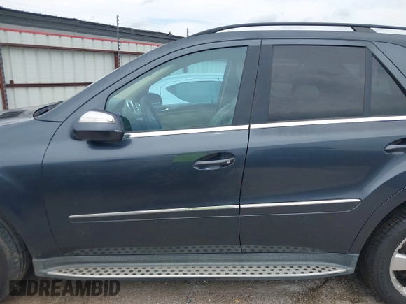 2010 Mercedes-Benz M 350 с VIN 4JGBB5GB5AA561566, выставлен на аукционе IAAI как лот 42410928 с пробегом 179 242 миль миль и . История ставок и продаж доступна на DreamBid. Изображение 15.