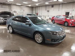 2012 Ford Fusion Hybrid с VIN 3FADP0L31CR443545, выставлен на аукционе IAAI как лот 42028774 с пробегом 194 365 миль миль и . История ставок и продаж доступна на DreamBid. Изображение 1.