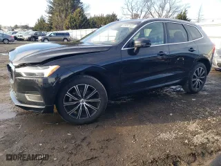 2020 Volvo XC60 Momentum with VIN YV4102RK6L1601784, listed as a Copart auction lot 45097535 with 62,984 mi miles and Salvage Title. Bid and sale history available at carsss.com. Image 1.