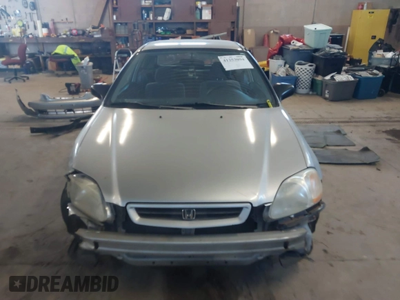 1998 Honda Civic DX with VIN 2HGEJ6342WH101132, listed as a IAAI auction lot 41253094 with 179,169 mi miles. Bid and sale history available at carsss.com. Image 13.