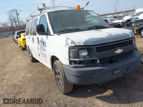 2004 Chevrolet Express Cargo z VIN 1GCFG15X741224268, wystawiony jako IAAI lot #41788116 z przebiegiem Nie podano mil oraz . Historia ofert i sprzedaży dostępna na DreamBid. Obrazek 1.