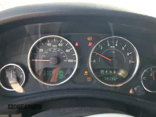 2018 Jeep Wrangler JK Unlimited Sport S with VIN 1C4BJWDG9JL876212, listed as a Copart auction lot 75464204 with 79,136 mi miles and Salvage Title. Bid and sale history available at carsss.com. Image 9.