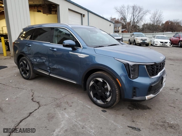 2025 Kia Sorento Hybrid EX with VIN KNDRHDJG8S5289332, listed as a Copart auction lot 80863974 with 1,552 mi miles and Salvage Title. Bid and sale history available at carsss.com. Image 4.