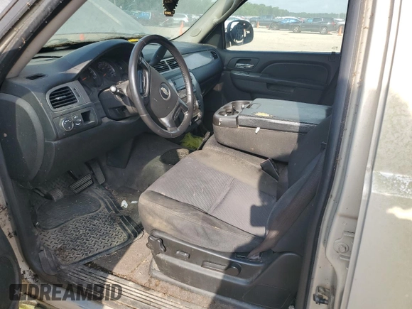 2010 Chevrolet Tahoe LS with VIN 1GNUCAE07AR171632, listed as a Copart auction lot 57562445 with Not provided miles and Clean title. Bid and sale history available at DreamBid. Image 9.
