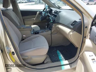2008 Toyota Highlander with VIN JTEDS41A382061347, listed as a IAAI auction lot 42846520 with 190,455 mi miles and . Bid and sale history available at DreamBid. Image 5.