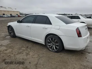 2014 Chrysler 300 with VIN 2C3CCABG0EH301699, listed as a Copart auction lot 43661855 with 183,371 mi miles and Salvage Title. Bid and sale history available at carsss.com. Image 2.