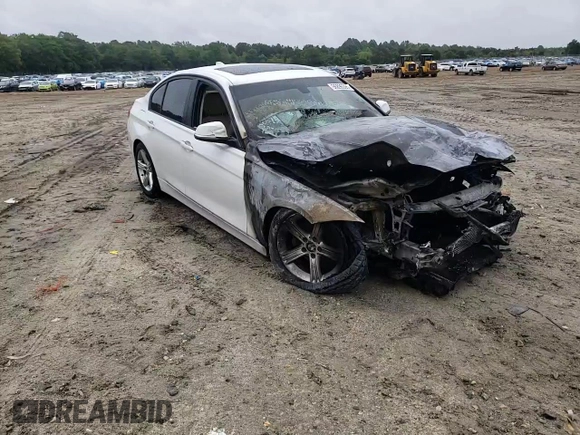 2012 BMW 3 Series 328i с VIN WBA3C1C50CF430403, выставлен на аукционе Copart как лот 56896395 с пробегом Не указан миль и Списание • Salvage title. История ставок и продаж доступна на DreamBid. Изображение 13.