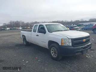 2013 Chevrolet Silverado 1500 Work Truck with VIN 1GCRKPE01DZ174485, listed as a IAAI auction lot 41848873 with 162,892 mi miles. Bid and sale history available at carsss.com. Image 1.