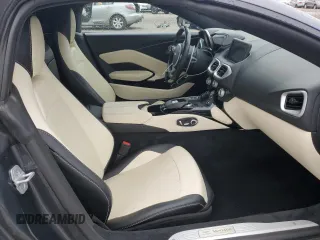 2021 Aston Martin Vantage z VIN SCFSMGBW8MGP05991, wystawiony jako Copart lot #74318534 z przebiegiem 10 173 mil mil oraz Szkoda całkowita • Salvage title. Historia ofert i sprzedaży dostępna na DreamBid. Obrazek 10.