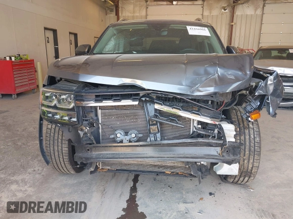 2019 Volkswagen Atlas SEL Premium with VIN 1V2NR2CAXKC611746, listed as a IAAI auction lot 42456966 with 43,737 mi miles and . Bid and sale history available at DreamBid. Image 6.