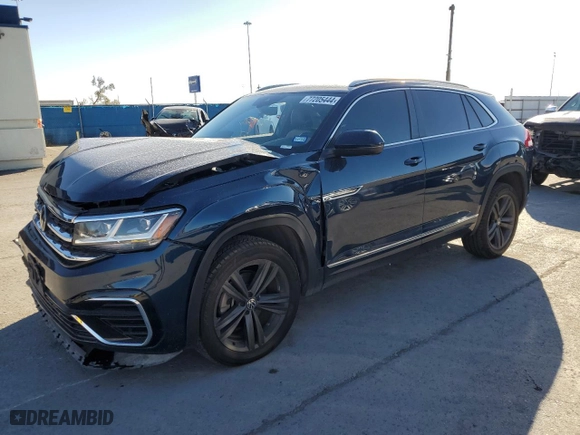 2022 Volkswagen Atlas Cross Sport 3.6L V6 SEL R-Line with VIN 1V2SE2CA9NC202205, listed as a Copart auction lot 77205444 with 68,417 mi miles and Salvage Title. Bid and sale history available at carsss.com. Image 1.