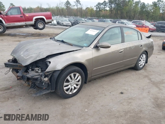 2005 Nissan Altima 2.5 S with VIN 1N4AL11D05N419727, listed as a IAAI auction lot 41950977 with 172,485 mi miles. Bid and sale history available at carsss.com. Image 2.