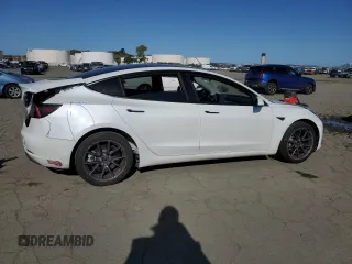 2023 Tesla Model 3 z VIN 5YJ3E1EA8PF715450, wystawiony jako Copart lot #51101045 z przebiegiem 48 308 mil mil oraz Szkoda całkowita • Salvage title. Historia ofert i sprzedaży dostępna na DreamBid. Obrazek 3.