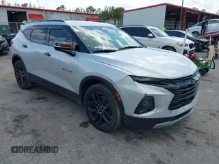 2021 Chevrolet Blazer LT z VIN 3GNKBCRS5MS554956, wystawiony jako IAAI lot #41985727 z przebiegiem 100 007 mil mil oraz . Historia ofert i sprzedaży dostępna na DreamBid. Obrazek 1.