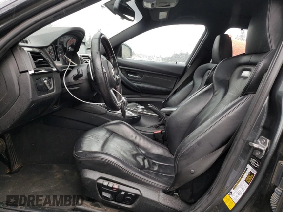 2015 BMW M3 z VIN WBS3C9C52FP803661, wystawiony jako Copart lot #52040625 z przebiegiem 134 562 mil mil oraz Szkoda całkowita • Salvage title. Historia ofert i sprzedaży dostępna na DreamBid. Obrazek 7.