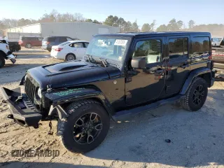 2018 Jeep Wrangler JK Unlimited Sahara with VIN 1C4BJWEG1JL890913, listed as a Copart auction lot 41367695 with 62,521 mi miles and Salvage Title. Bid and sale history available at carsss.com. Image 1.