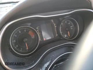 2020 Jeep Cherokee Latitude z VIN 1C4PJMCX7LD627268, wystawiony jako Copart lot #85962804 z przebiegiem 51 594 mil mil oraz Szkoda całkowita • Salvage title. Historia ofert i sprzedaży dostępna na DreamBid. Obrazek 9.