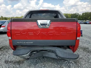 2004 Chevrolet Avalanche Z71 with VIN 3GNEK12T14G303794, listed as a Copart auction lot 74266364 with 152,710 mi miles and Salvage Title. Bid and sale history available at carsss.com. Image 6.