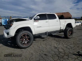2015 Toyota Tacoma PreRunner with VIN 3TMKU4HN5FM046904, listed as a Copart auction lot 43085345 with 86,400 mi miles and Salvage title. Bid and sale history available at DreamBid. Image 1.