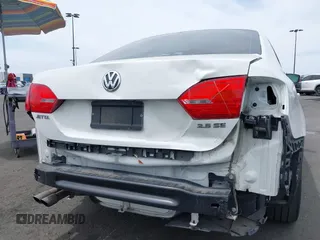 2013 Volkswagen Jetta SE with VIN 3VWDP7AJ8DM408355, listed as a IAAI auction lot 42229050 with 186,851 mi miles and . Bid and sale history available at DreamBid. Image 6.