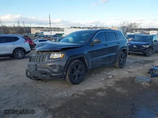 2015 Jeep Grand Cherokee Altitude with VIN 1C4RJFAG2FC631228, listed as a IAAI auction lot 41447896 with 1 mi miles. Bid and sale history available at carsss.com. Image 2.