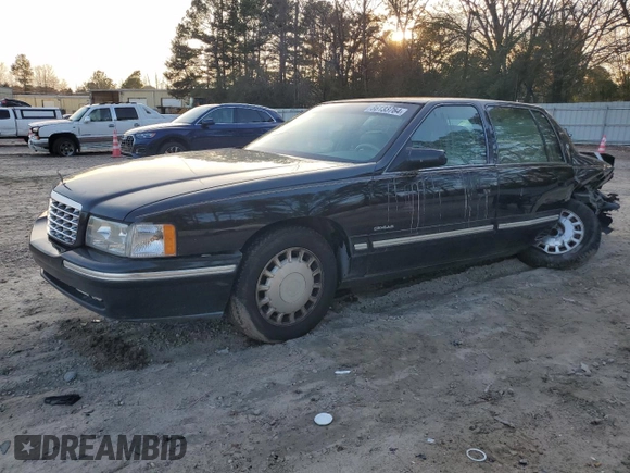 1999 Cadillac DeVille z VIN 1G6KD54Y5XU767438, wystawiony jako Copart lot #86133764 z przebiegiem Nie podano mil oraz Nie do naprawy • Non repairable. Historia ofert i sprzedaży dostępna na DreamBid. Obrazek 1.