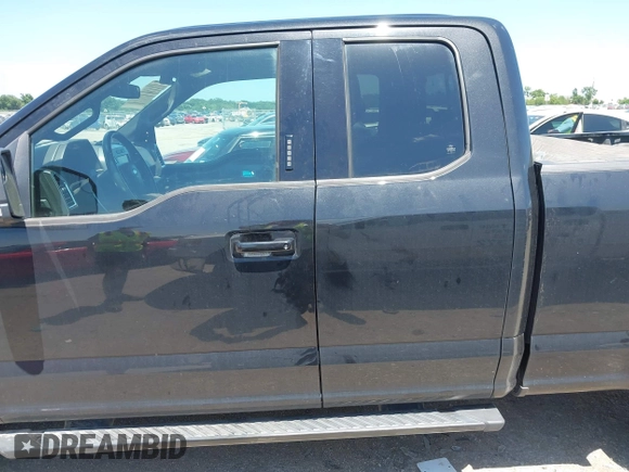 2015 Ford F-150 XLT with VIN 1FTFX1EF1FFC06037, listed as a IAAI auction lot 42525664 with 269,216 mi miles and . Bid and sale history available at DreamBid. Image 14.