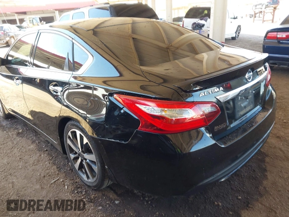 2017 Nissan Altima SV with VIN 1N4AL3AP2HC486044, listed as a IAAI auction lot 42029663 with 137,854 mi miles and . Bid and sale history available at carsss.com. Image 3.