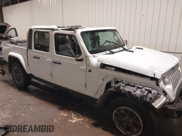 2020 Jeep Gladiator Overland with VIN 1C6HJTFG4LL195293, listed as a IAAI auction lot 41469178 with 35,769 mi miles and . Bid and sale history available at DreamBid. Image 6.