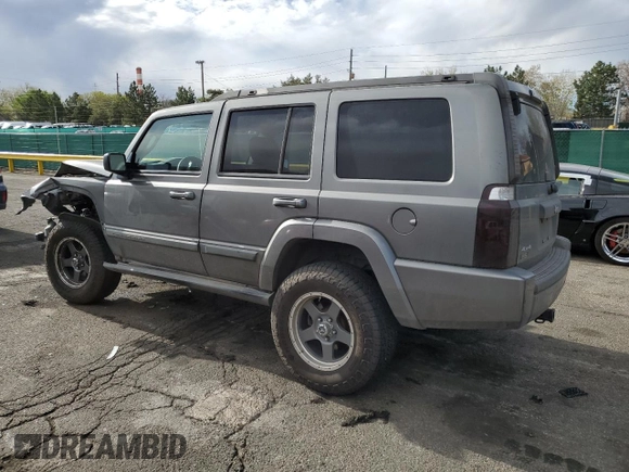 2008 Jeep Commander Sport with VIN 1J8HG48K18C184699, listed as a Copart auction lot 54739305 with 185,950 mi miles and Salvage title. Bid and sale history available at DreamBid. Image 2.
