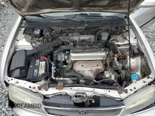 1997 Honda Accord LX with VIN 1HGCD7230VA027915, listed as a Copart auction lot 58961425 with 200,814 mi miles and Salvage title. Bid and sale history available at DreamBid. Image 11.