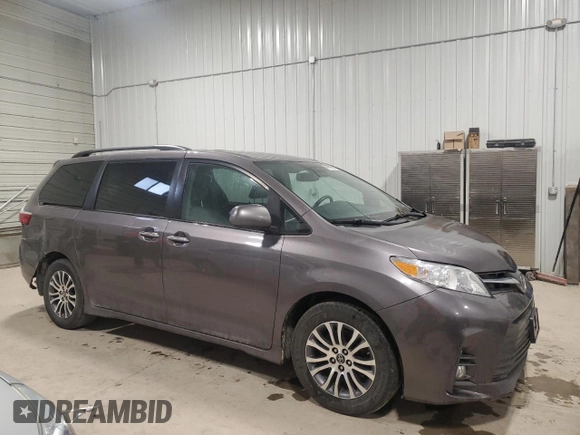 2019 Toyota Sienna XLE Auto Access Seat with VIN 5TDYZ3DC3KS005207, listed as a Copart auction lot 47881075 with 155,779 mi miles and Salvage Title. Bid and sale history available at carsss.com. Image 4.