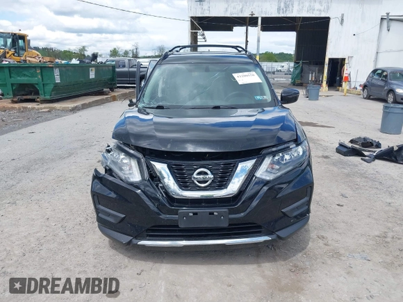 2017 Nissan Rogue SV z VIN 5N1AT2MV8HC814058, wystawiony jako IAAI lot #42200550 z przebiegiem 118 175 mil mil oraz . Historia ofert i sprzedaży dostępna na DreamBid. Obrazek 13.