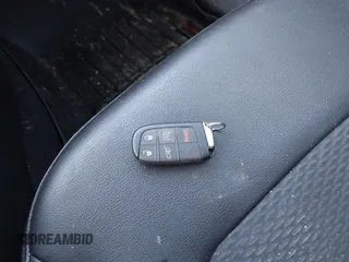 2022 Jeep Compass Latitude с VIN 3C4NJDBB1NT134602, выставлен на аукционе IAAI как лот 42632572 с пробегом 29 755 миль миль и . История ставок и продаж доступна на DreamBid. Изображение 11.