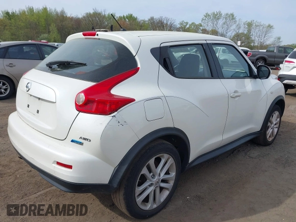 2014 Nissan Juke S with VIN JN8AF5MV6ET482103, listed as a IAAI auction lot 42126935 with 125,506 mi miles. Bid and sale history available at carsss.com. Image 6.