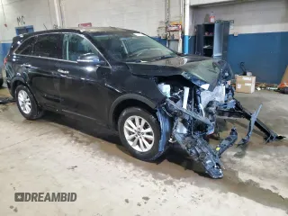 2019 Kia Sorento LX with VIN 5XYPG4A33KG592372, listed as a Copart auction lot 86431194 with 98,840 mi miles and Salvage Title. Bid and sale history available at carsss.com. Image 4.