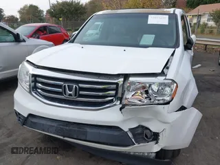 2015 Honda Pilot EX-L with VIN 5FNYF4H51FB010541, listed as a IAAI auction lot 40893246 with 215,295 mi miles and . Bid and sale history available at carsss.com. Image 6.