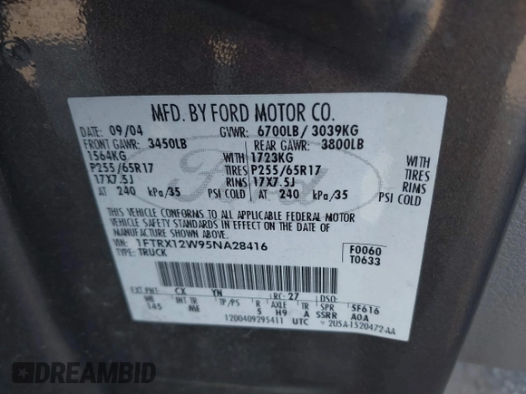 2005 Ford F-150 STX with VIN 1FTRX12W95NA28416, listed as a IAAI auction lot 41366798 with 88,175 mi miles. Bid and sale history available at carsss.com. Image 9.