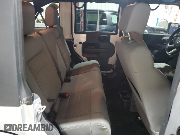 2008 Jeep Wrangler Unlimited Sahara with VIN 1J4GA59148L652001, listed as a Copart auction lot 48599655 with 161,436 mi miles and Clean title. Bid and sale history available at DreamBid. Image 12.