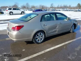 2009 Toyota Avalon XL with VIN 4T1BK36B89U332475, listed as a IAAI auction lot 41326302 with 145,237 mi miles and . Bid and sale history available at DreamBid. Image 4.