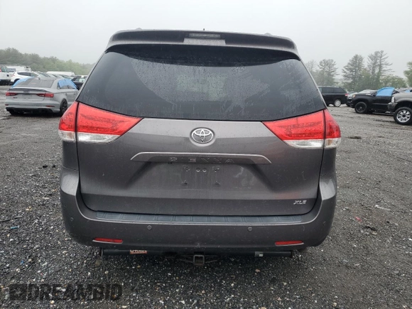 2012 Toyota Sienna XLE AAS с VIN 5TDYK3DC0CS191178, выставлен на аукционе Copart как лот 58292415 с пробегом 88 272 миль миль и Чистый • Clean title. История ставок и продаж доступна на DreamBid. Изображение 6.