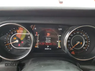 2022 Jeep Gladiator High Altitude with VIN 1C6HJTFG2NL135841, listed as a Copart auction lot 50785915 with 35,309 mi miles and Salvage title. Bid and sale history available at DreamBid. Image 9.