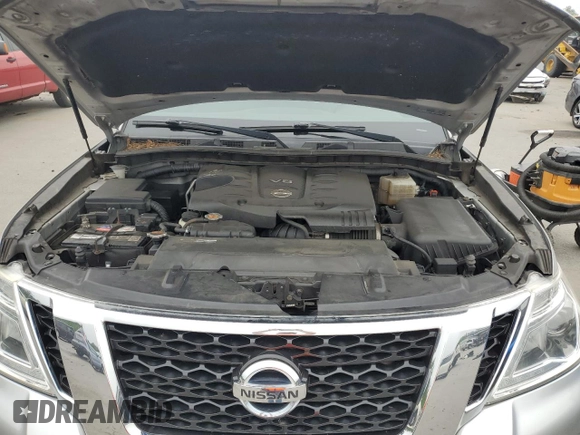 2018 Nissan Armada SL z VIN JN8AY2NC5J9553496, wystawiony jako Copart lot #61430915 z przebiegiem 150 506 mil mil oraz Czysty tytuł • Clean title. Historia ofert i sprzedaży dostępna na DreamBid. Obrazek 12.
