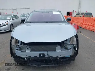 2022 Ford Mustang Mach-E Premium z VIN 3FMTK3SU4NMA04044, wystawiony jako IAAI lot #41839957 z przebiegiem 55 300 mil mil oraz . Historia ofert i sprzedaży dostępna na DreamBid. Obrazek 20.