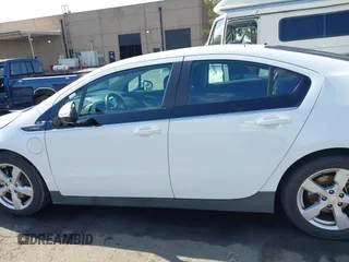 2013 Chevrolet Volt with VIN 1G1RA6E48DU146799, listed as a IAAI auction lot 42137122 with 121,649 mi miles and . Bid and sale history available at carsss.com. Image 14.