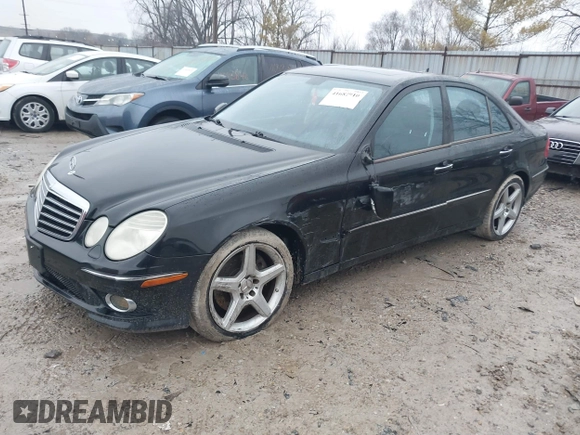 2008 Mercedes-Benz E 350 Luxury z VIN WDBUF87X68B340575, wystawiony jako IAAI lot #41682910 z przebiegiem 117 665 mil mil oraz . Historia ofert i sprzedaży dostępna na DreamBid. Obrazek 17.
